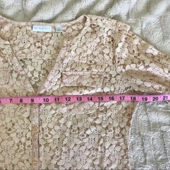 New York & Company Womens Blush Pink Floral Lace Button-Up Blouse Size XS Sp - Picture 6 of 8